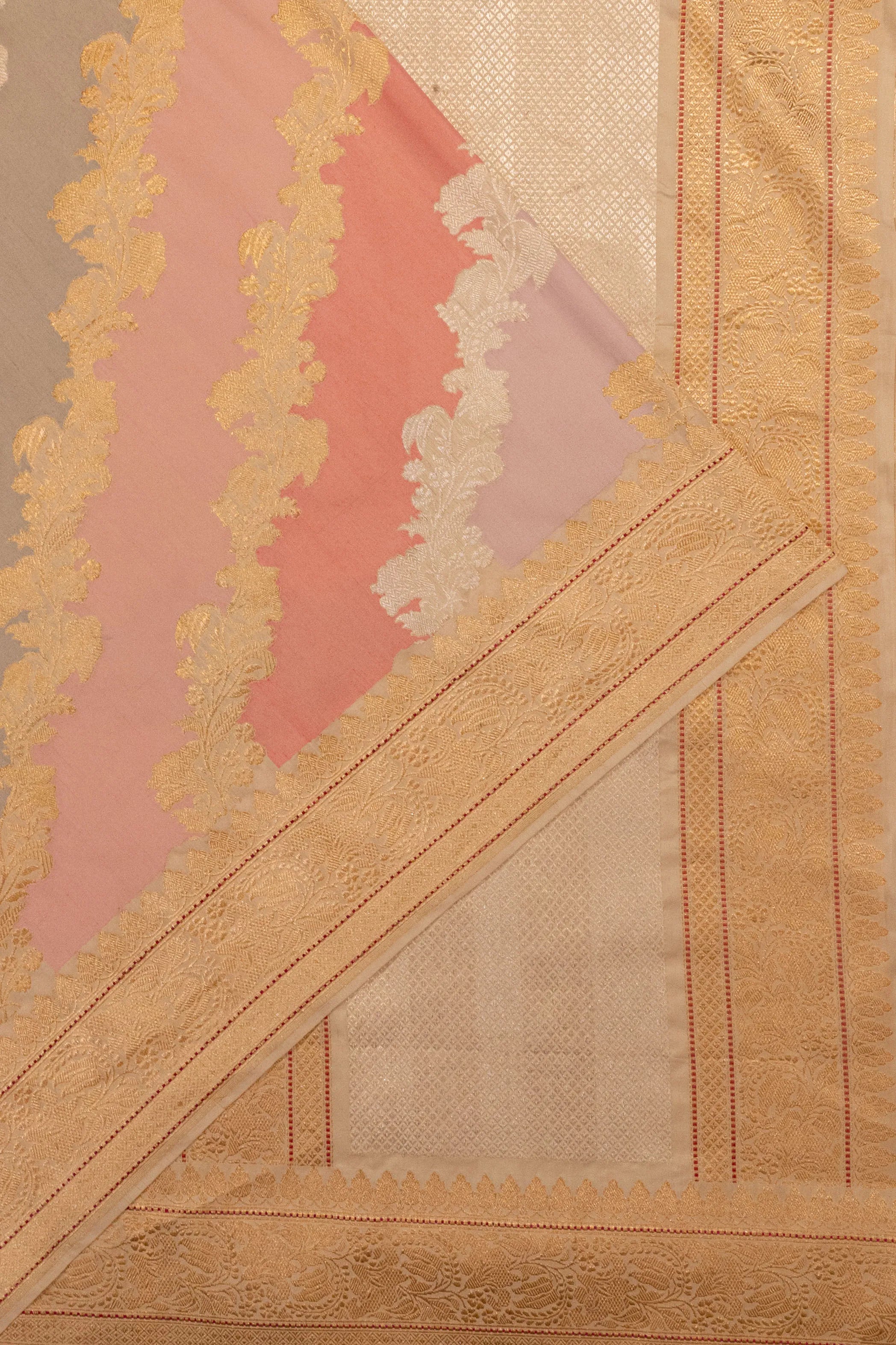Banarasi Silk Leheriya Jaal Rangkat Cream Saree