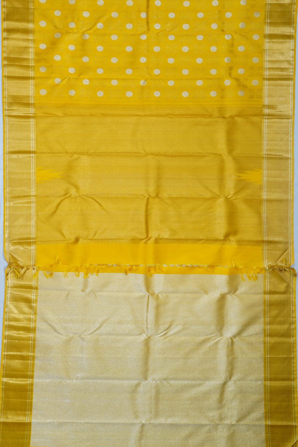 Kanchipuram Silk Jaal And Butta Yellow Saree