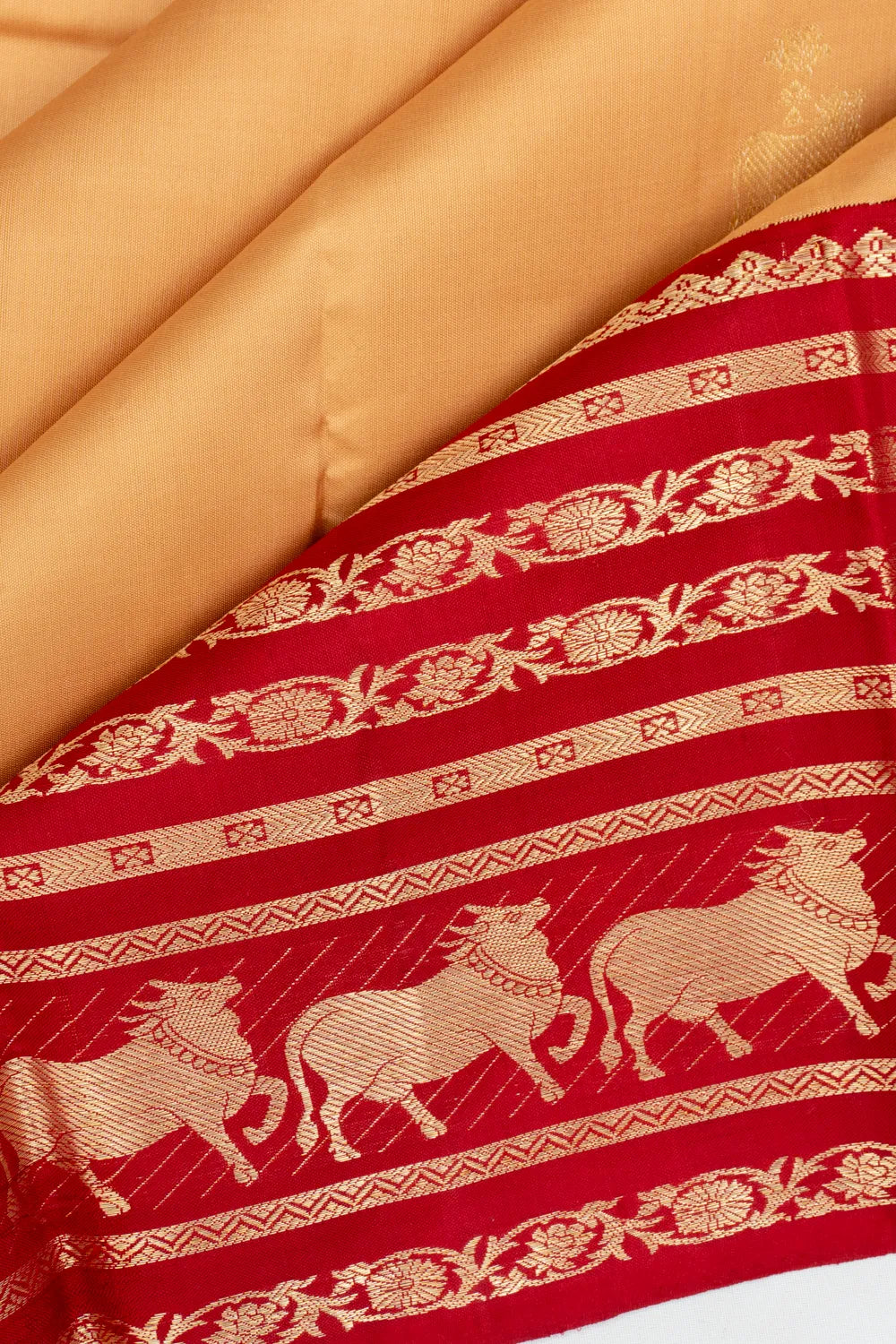 Classic Kanchipuram Silk Pichwai Butta Cream Saree