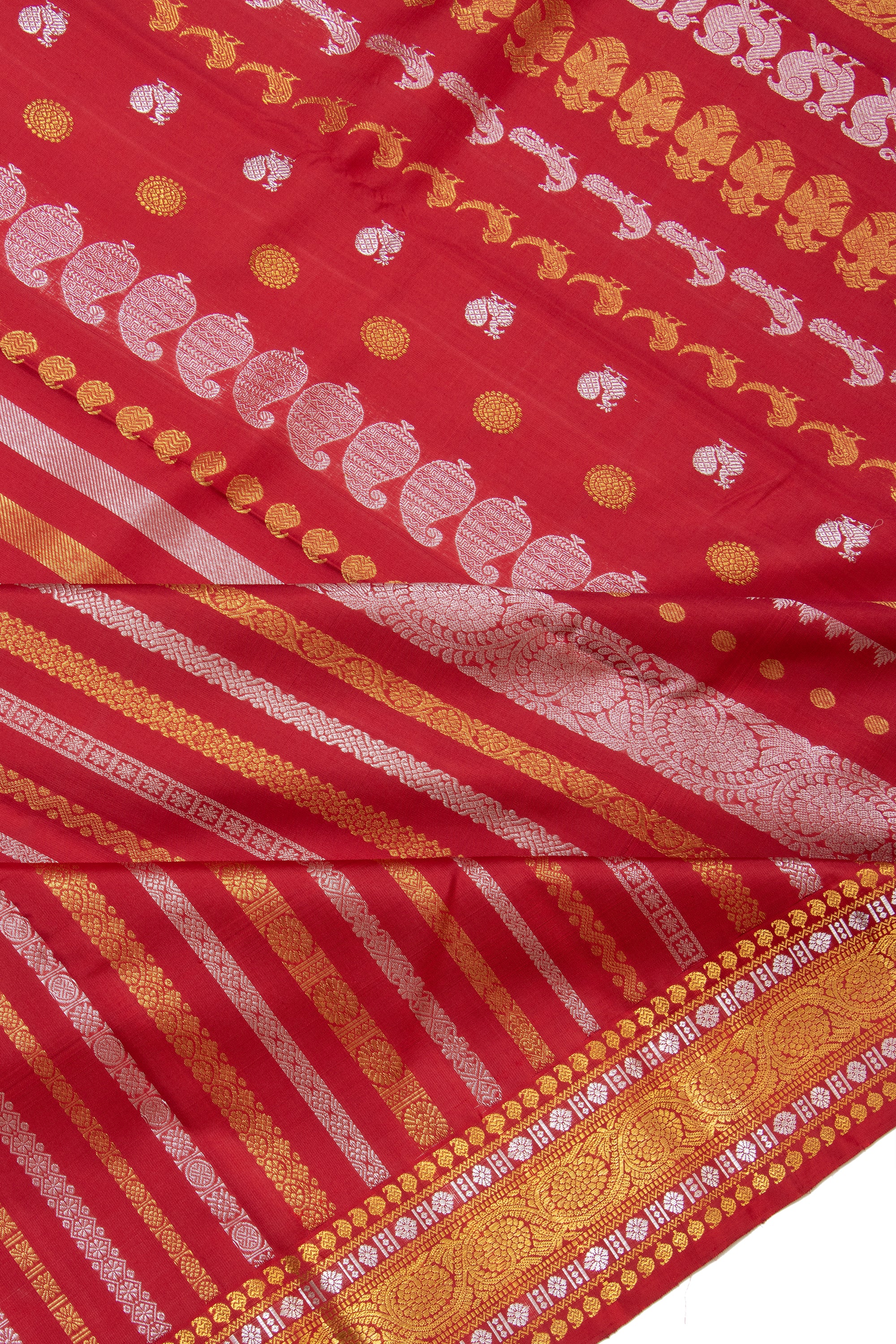Classic Kanchipuram Silk Vertical Lines Red Saree