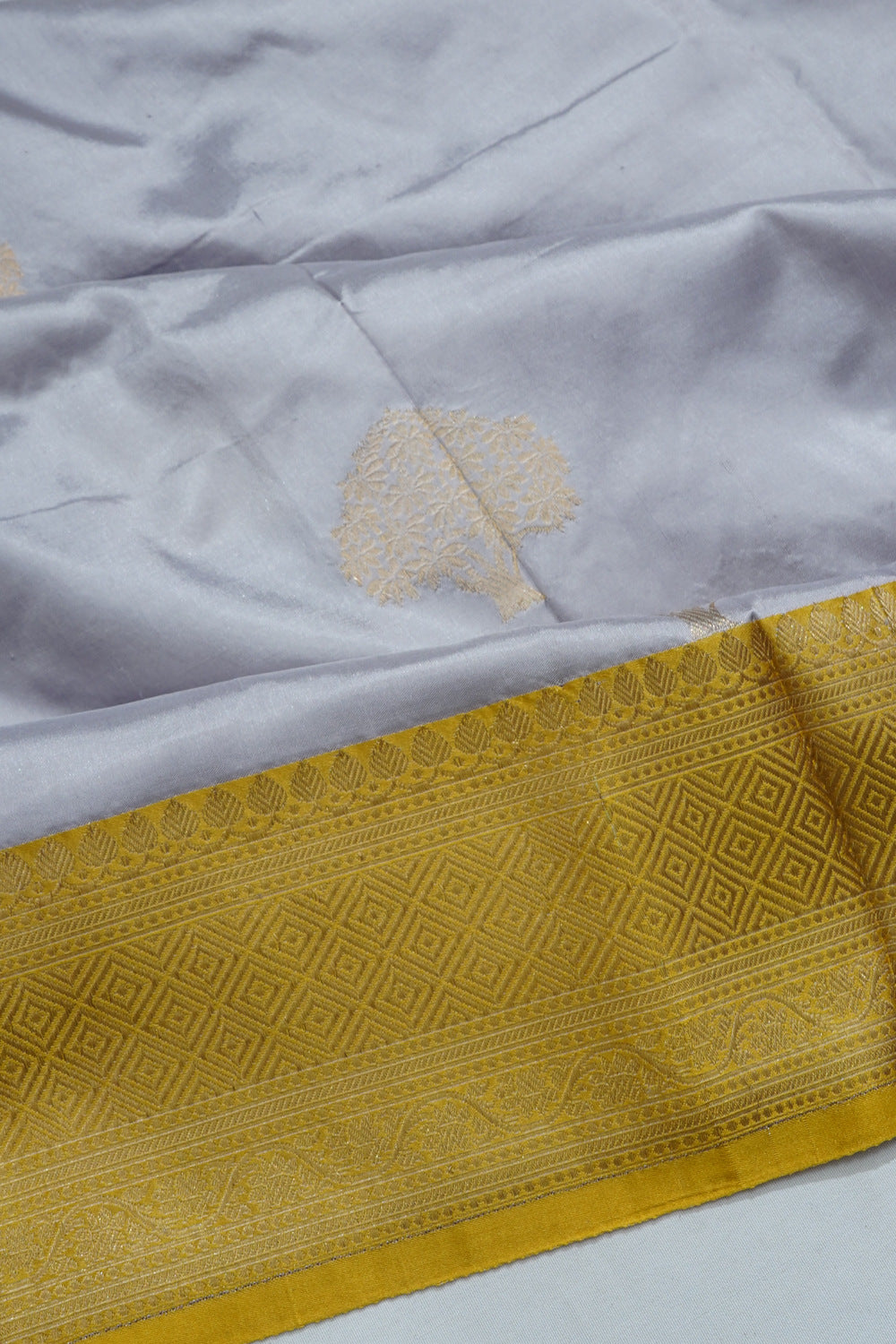 Banarasi Katan Silk Butta Lilac Saree
