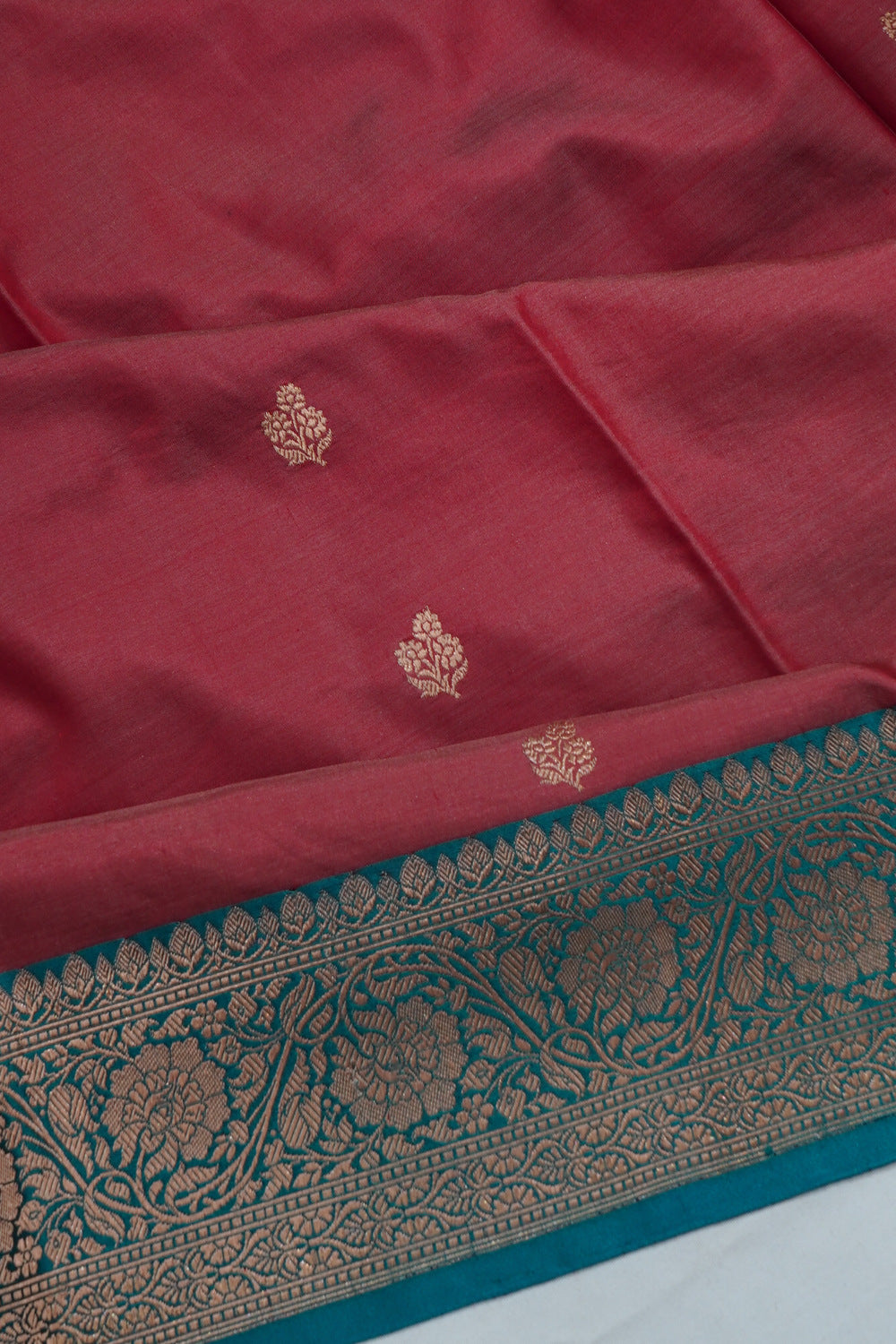 Banarasi Katan Silk Butta Red Saree
