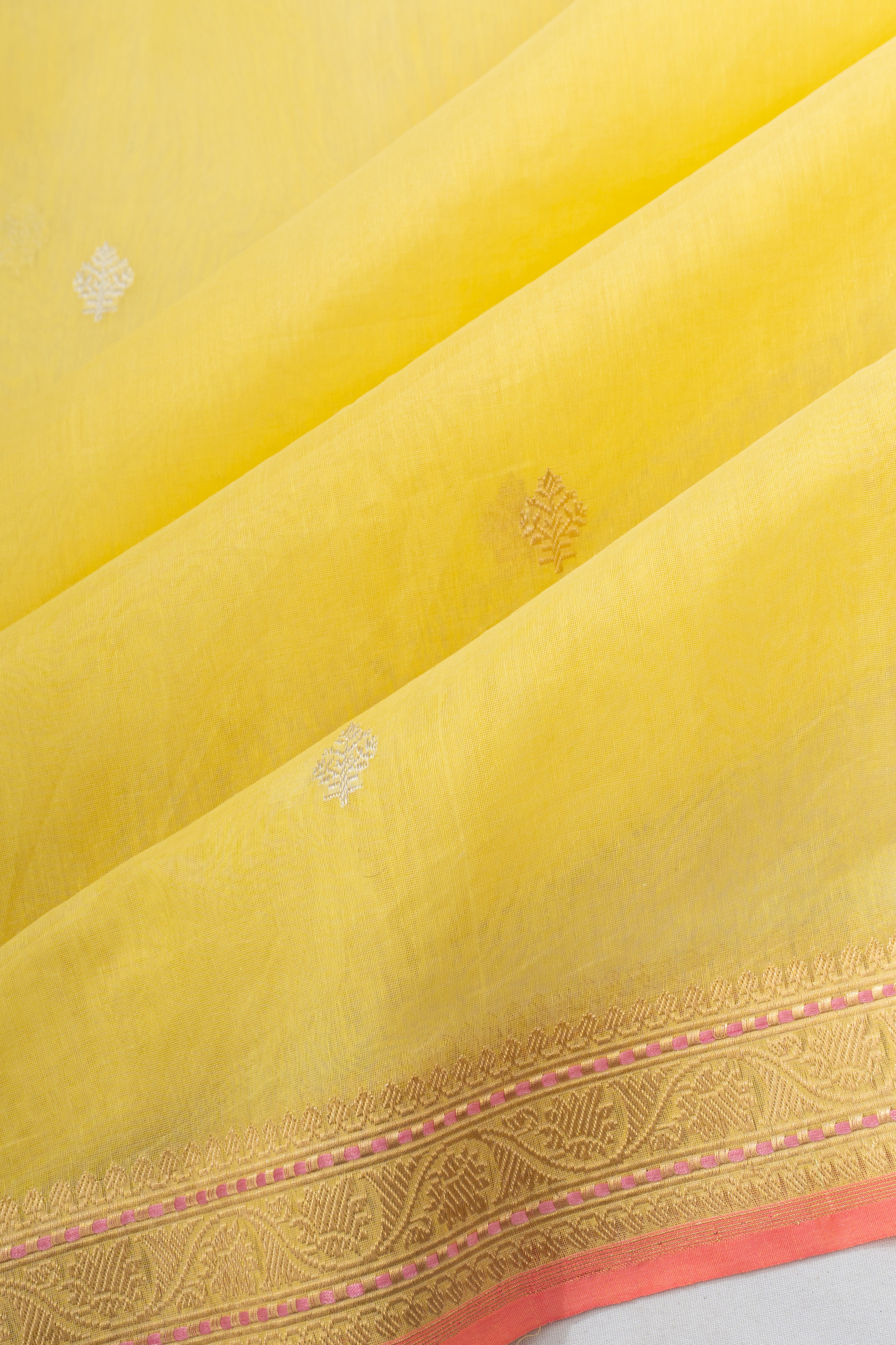 Banarasi Cotton Butta Pale Yellow Saree