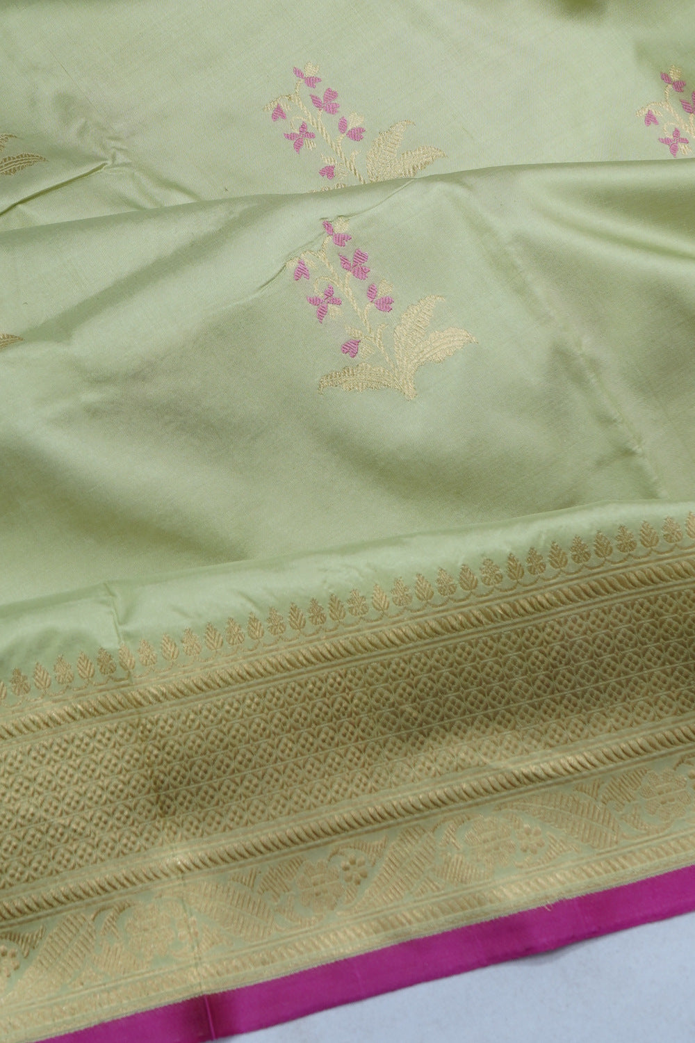 Banarasi Katan Silk Butta Pastel Green Saree