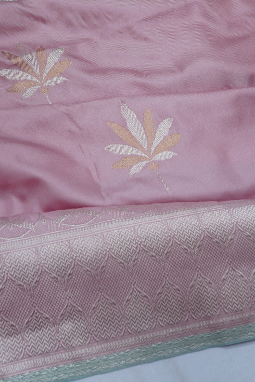 Banarasi Silk Kadwa Butta Baby Pink Saree