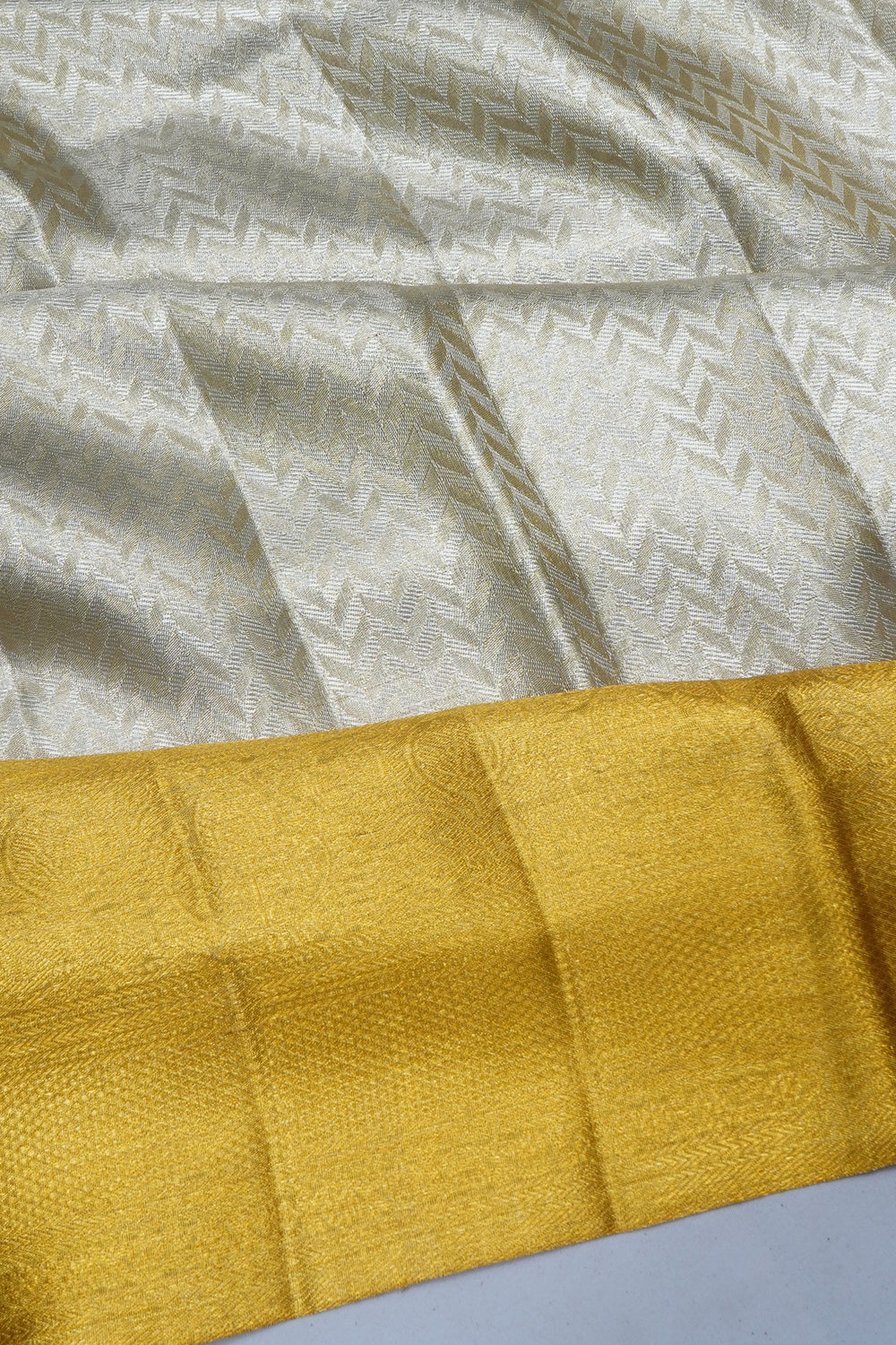 Kanchipuram Silk Tissue Geometrical Brocade Silver Saree