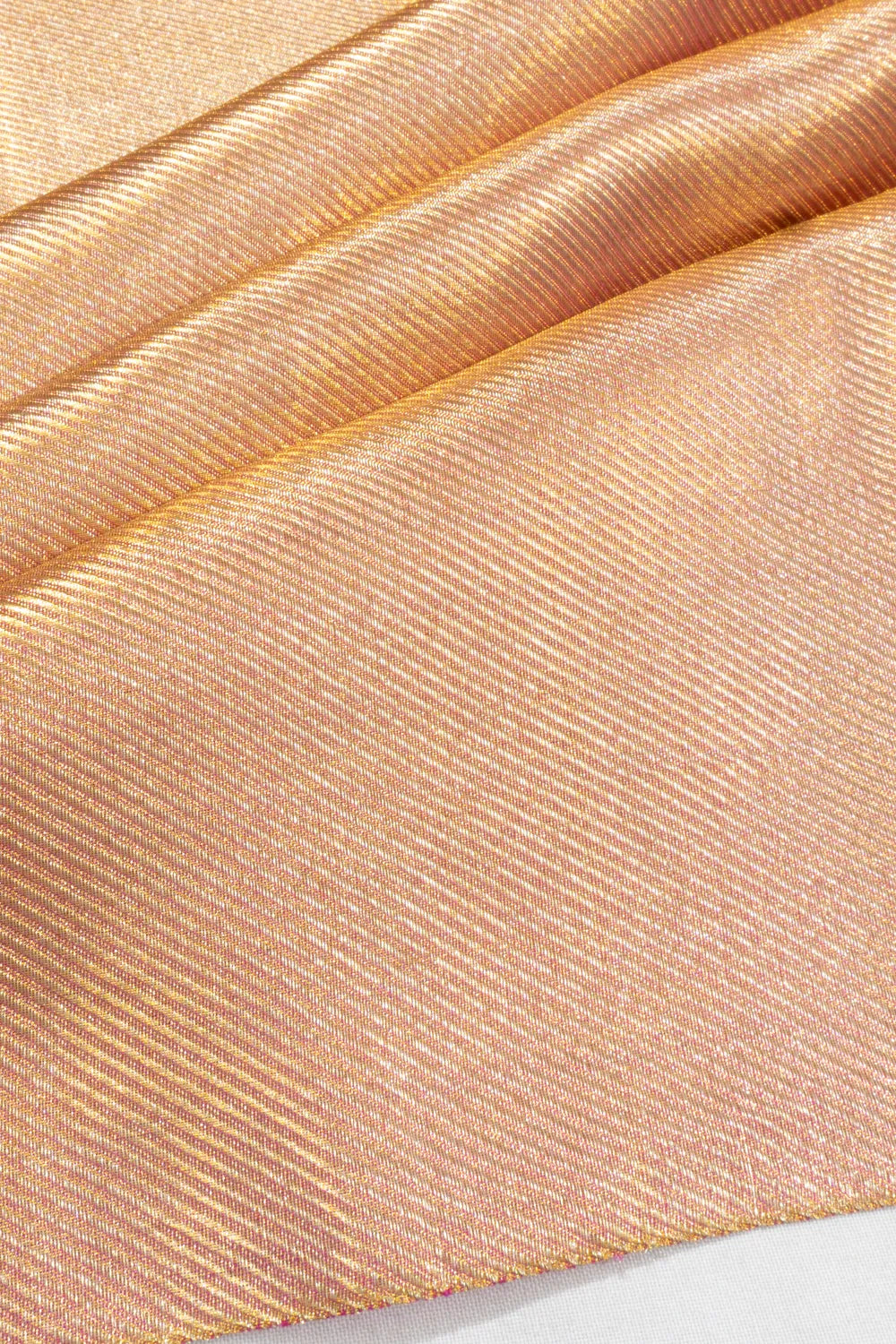 Kanchipuram Silk Tissue Diagonal Lines Gold Saree