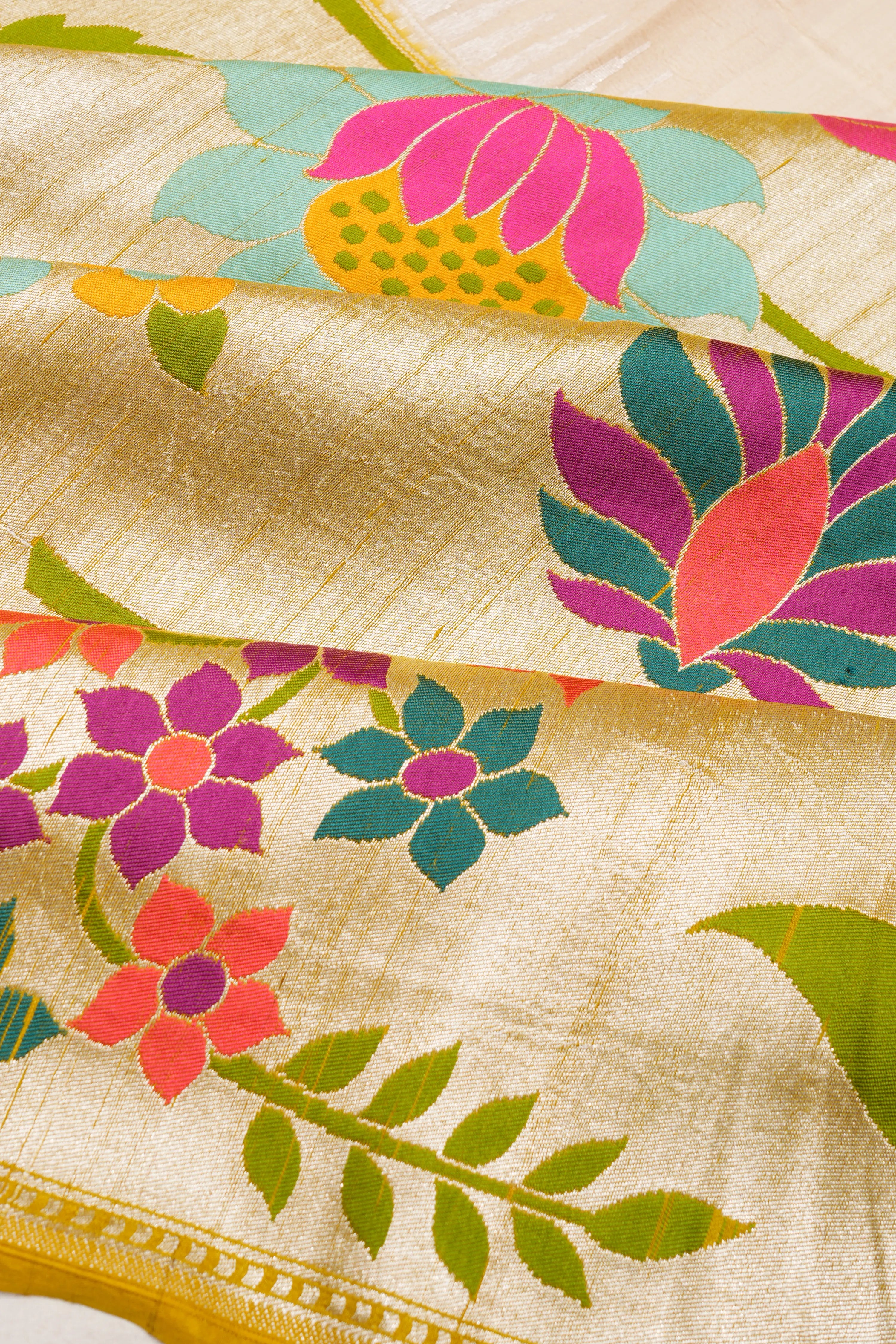 Banarasi Tussar Plain Off White Saree With Very Big Border