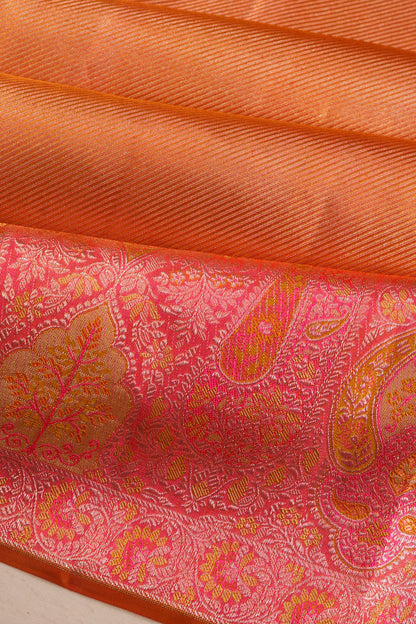 Kanchipuram Silk Tissue Diagonal Lines Gold Saree