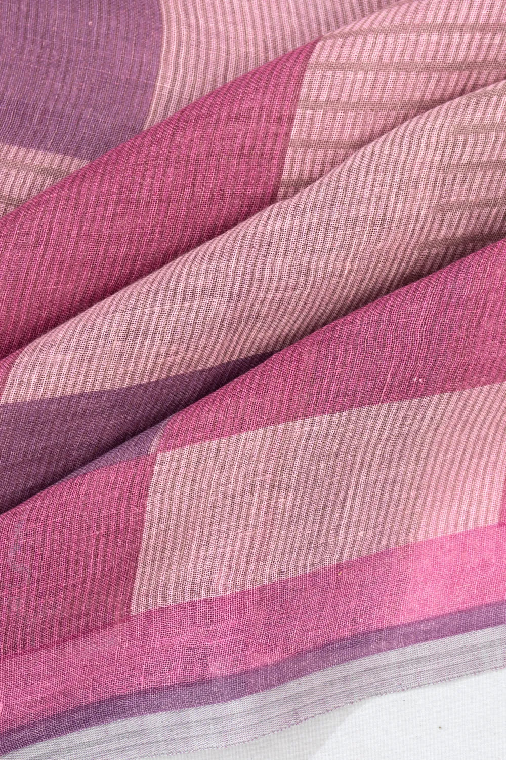 Linen Geometrical Printed Baby Pink Saree