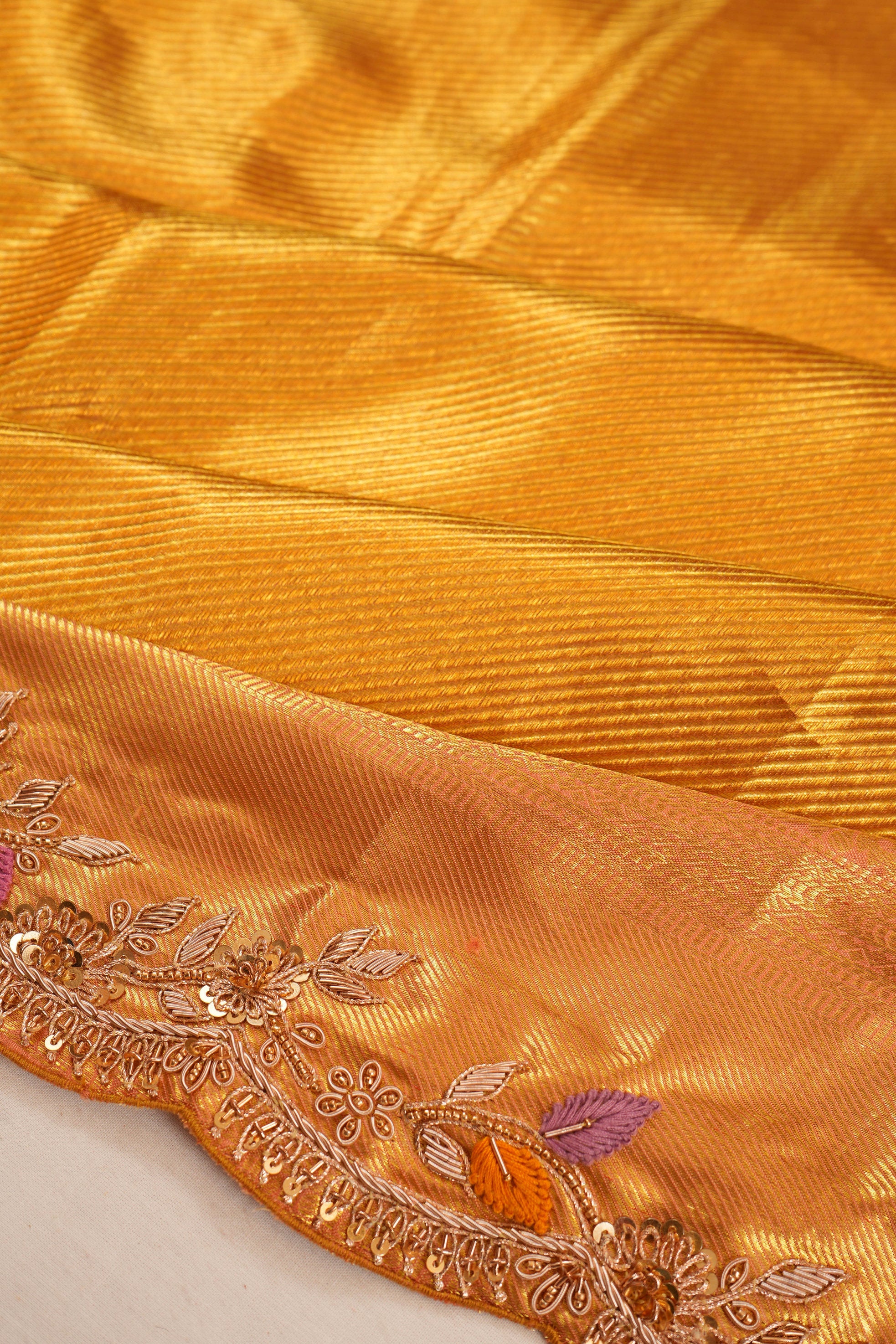 Kanchipuram Silk Tissue Diagonal Lines Yellow Saree With Zardosi Scallop Border