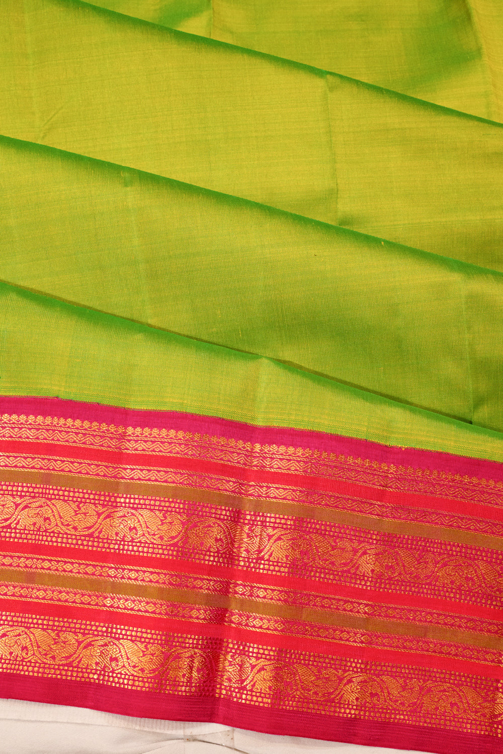 Classic Kanchipuram Silk Plain Parrot Green Saree