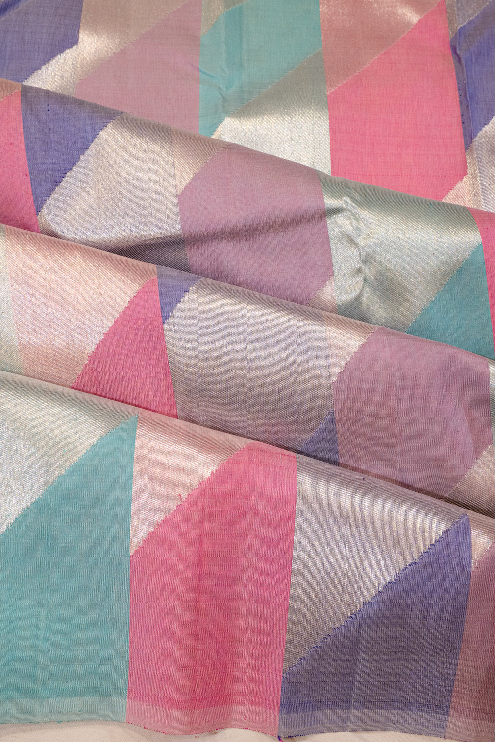 Kanchipuram Silk Geometrical Lines Pink Saree