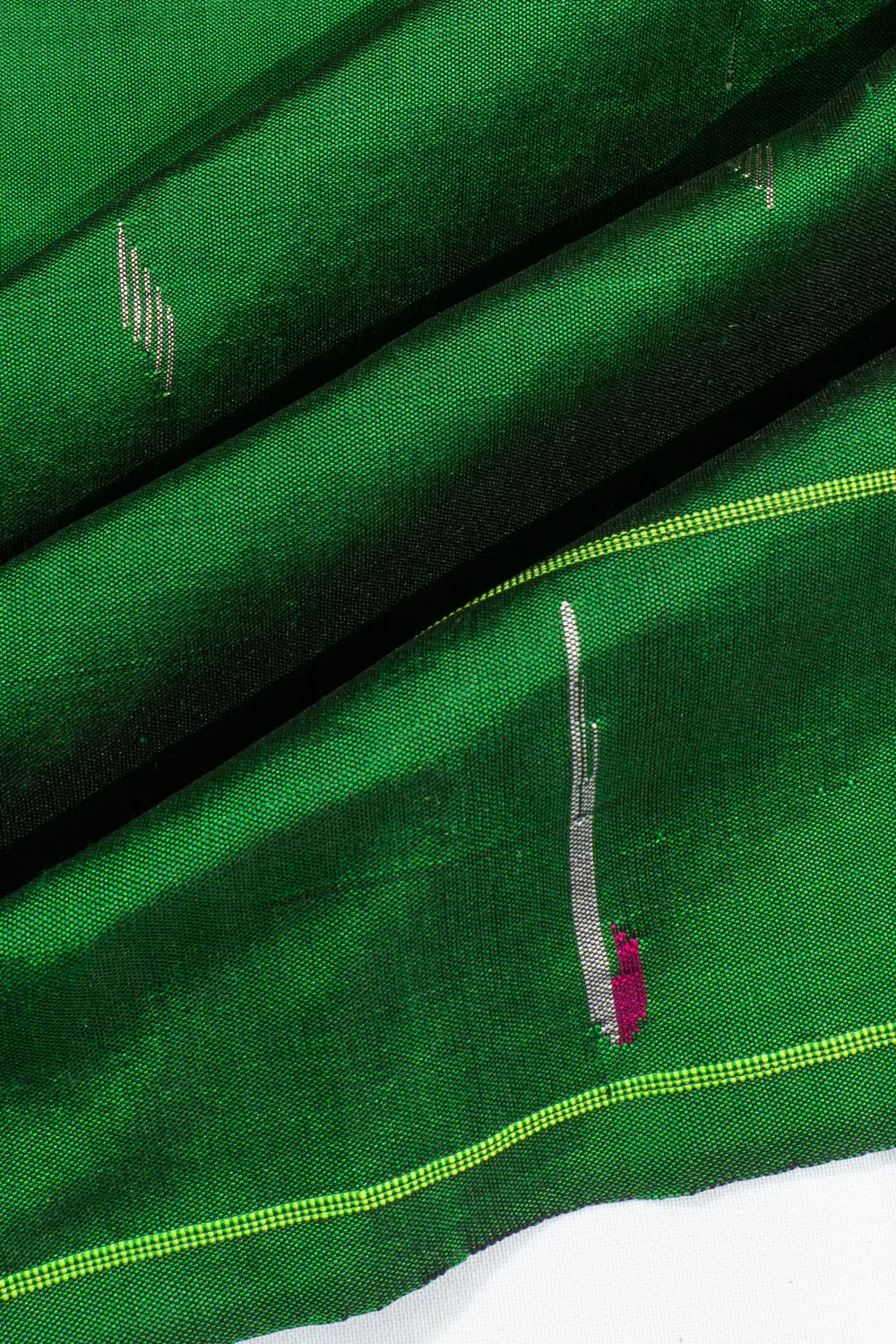 Paithani Silk Butta Green Saree With Single Muniya Border