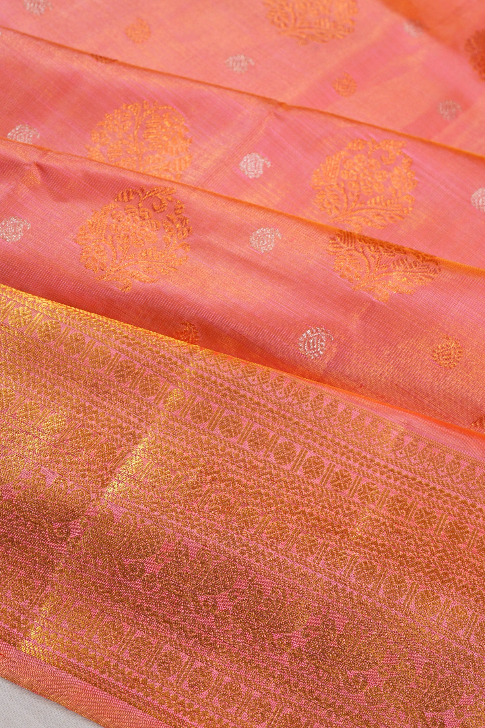 Kanchipuram Silk Tissue Butta Pink Saree