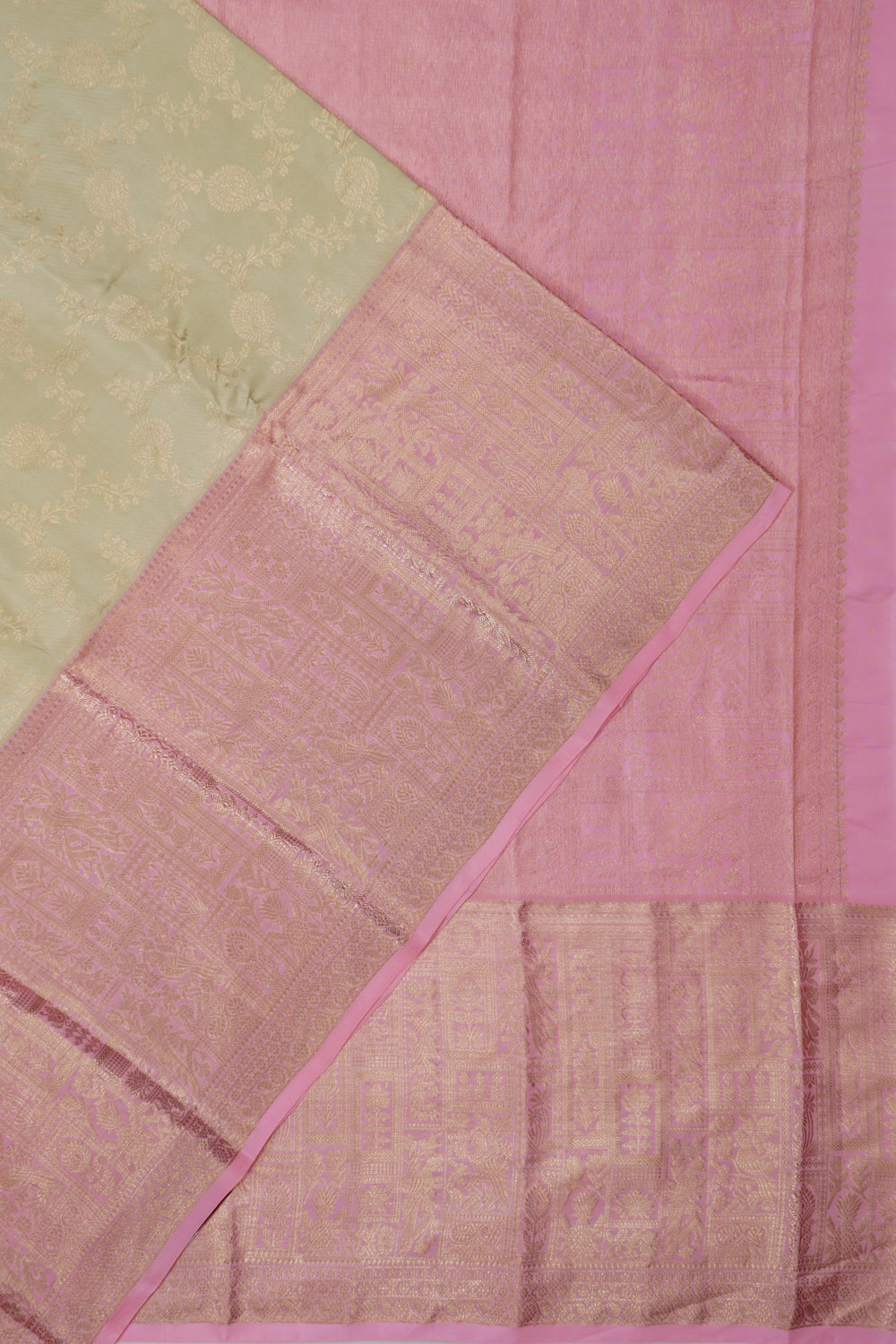 Taranga Kanchi Silk Jaal Pista Green Saree