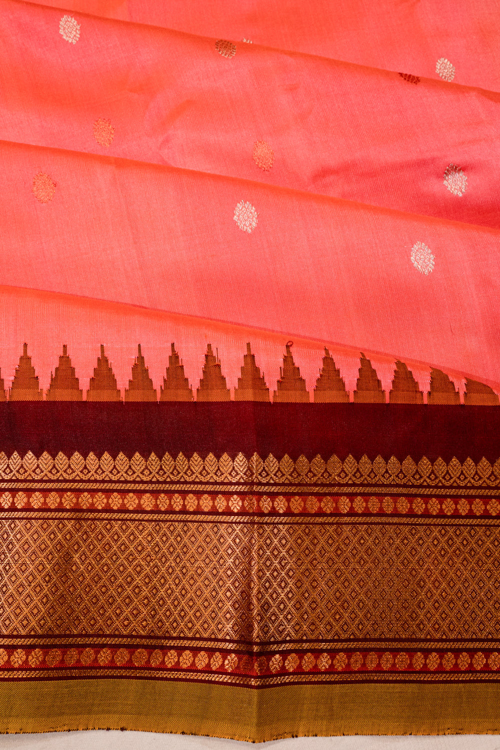 Gadwal Silk Butta Dual Tone Pink And Orange Saree