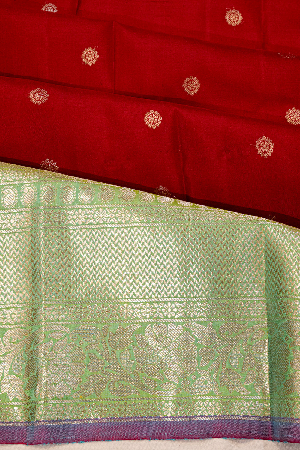 Gadwal Silk Butta Red Saree