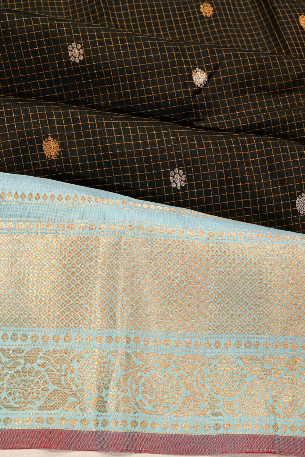 Gadwal Silk Checks And Butta Black Saree