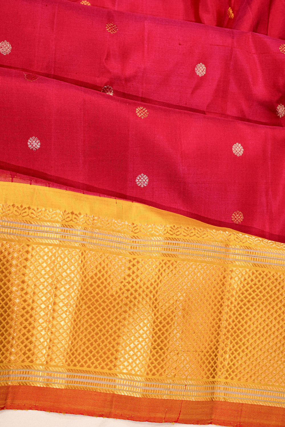 Gadwal Silk Butta Pink Saree