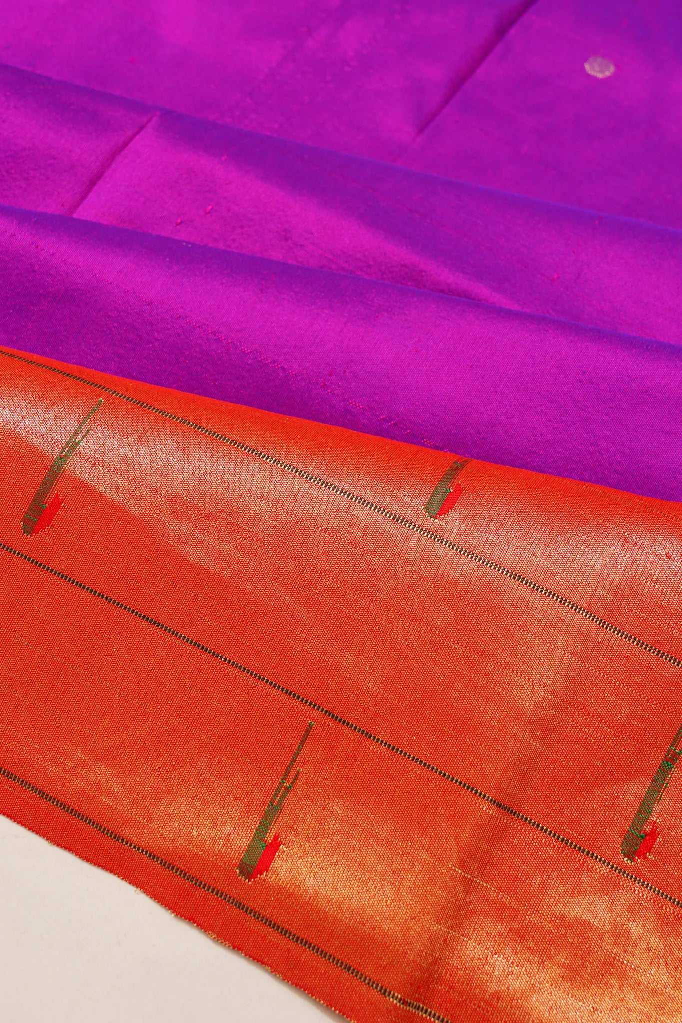 paithani-silk-butta-violet-saree-with-triple-muniya-border-1215437052