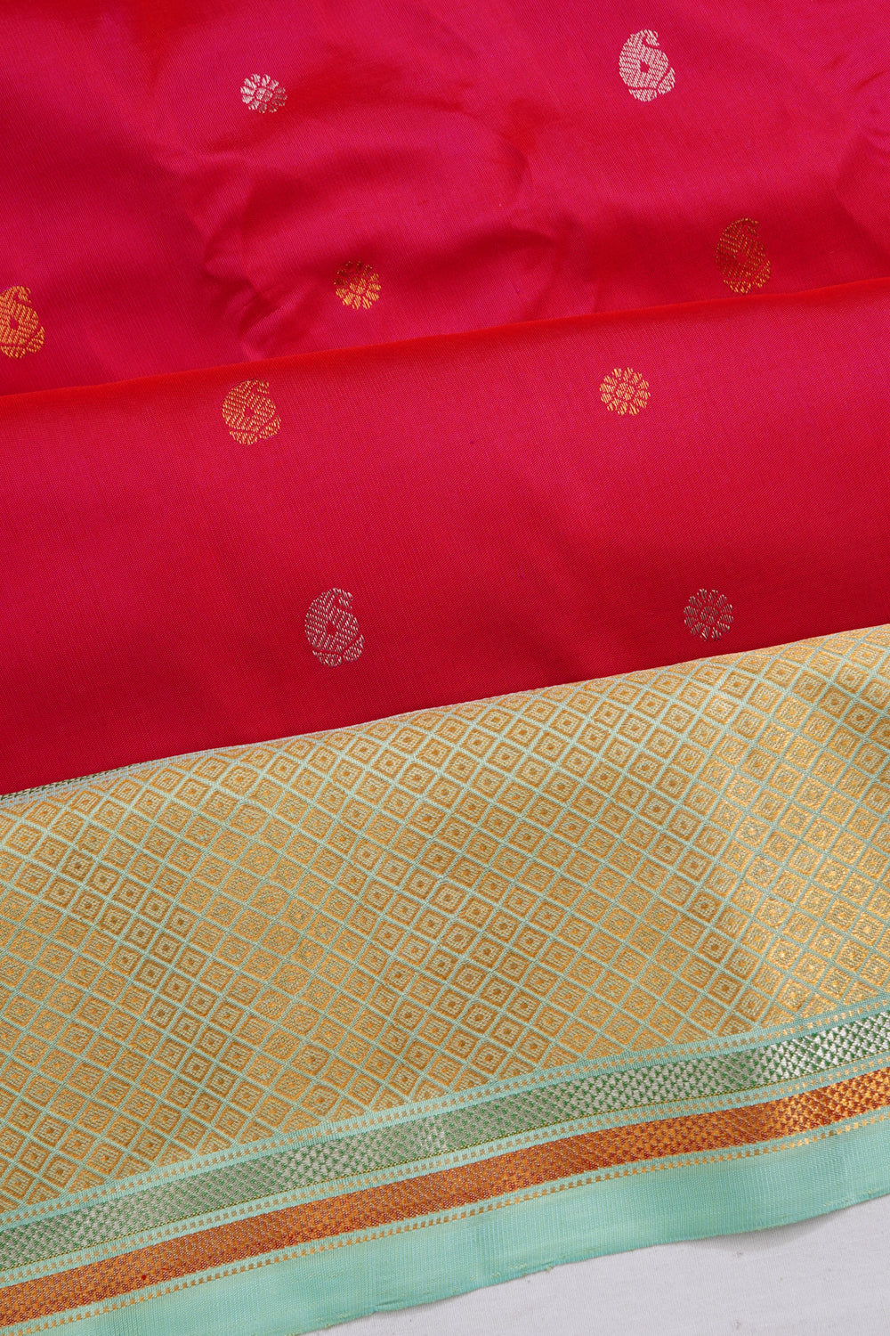 Gadwal Silk Butta Pink Saree