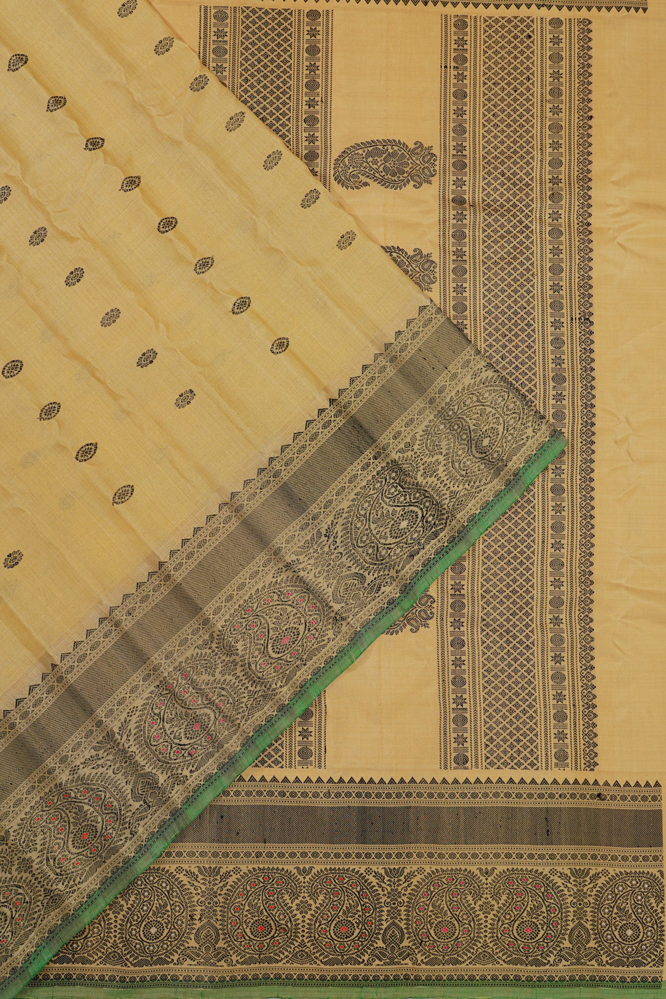 Gadwal Silk Butta Cream Saree