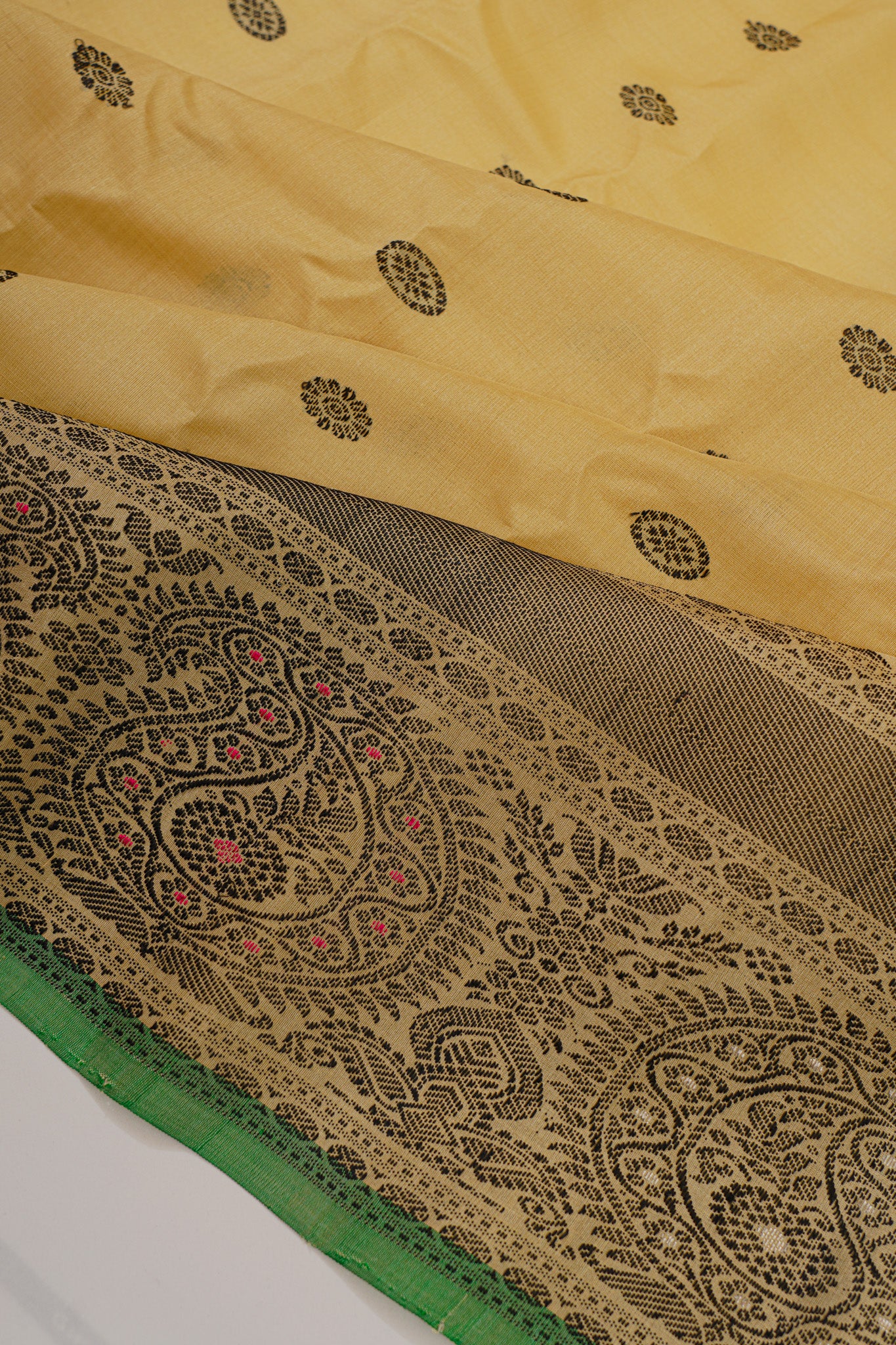 Gadwal Silk Butta Cream Saree