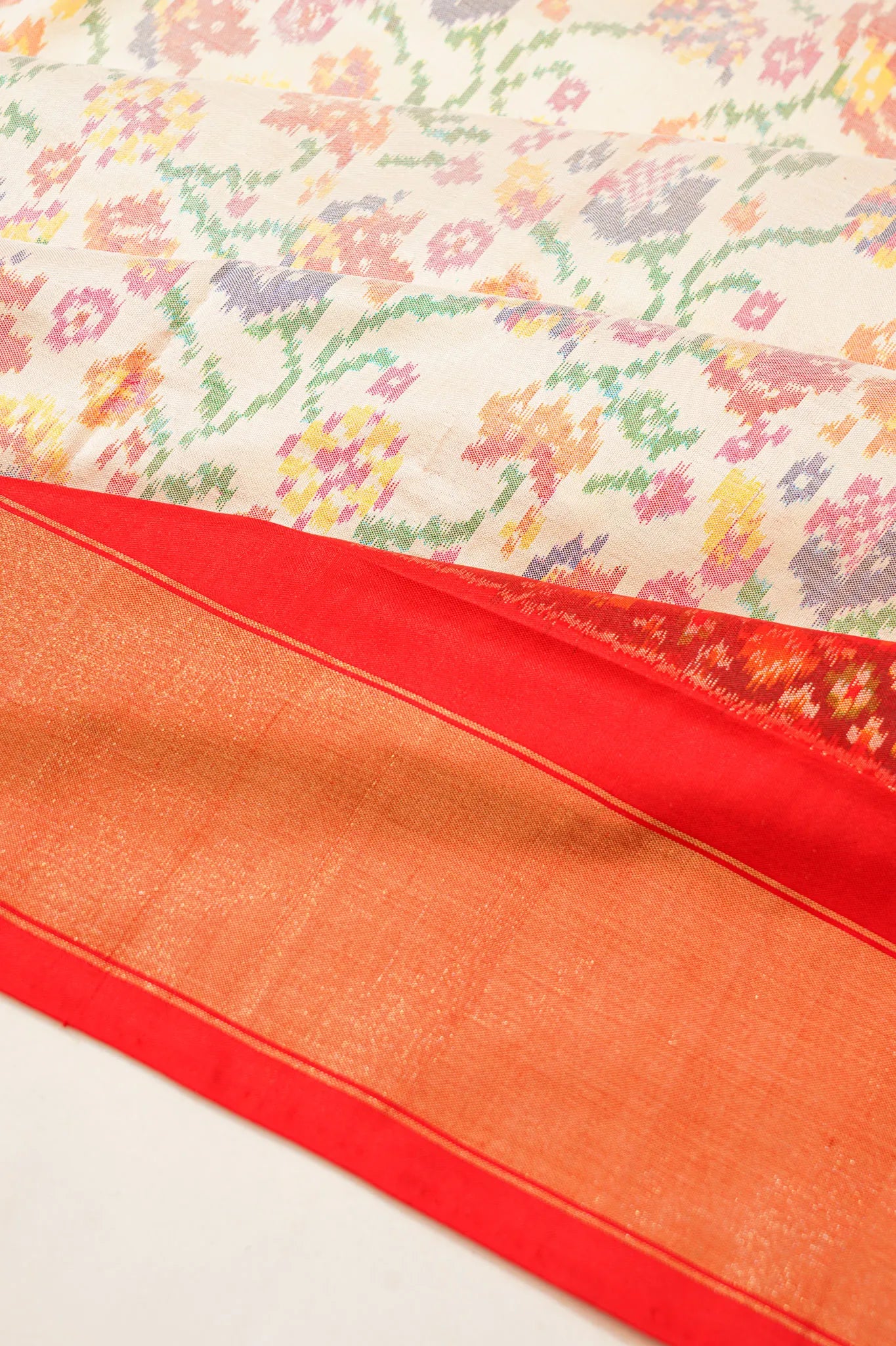 Pochampally Silk Ikat White Saree