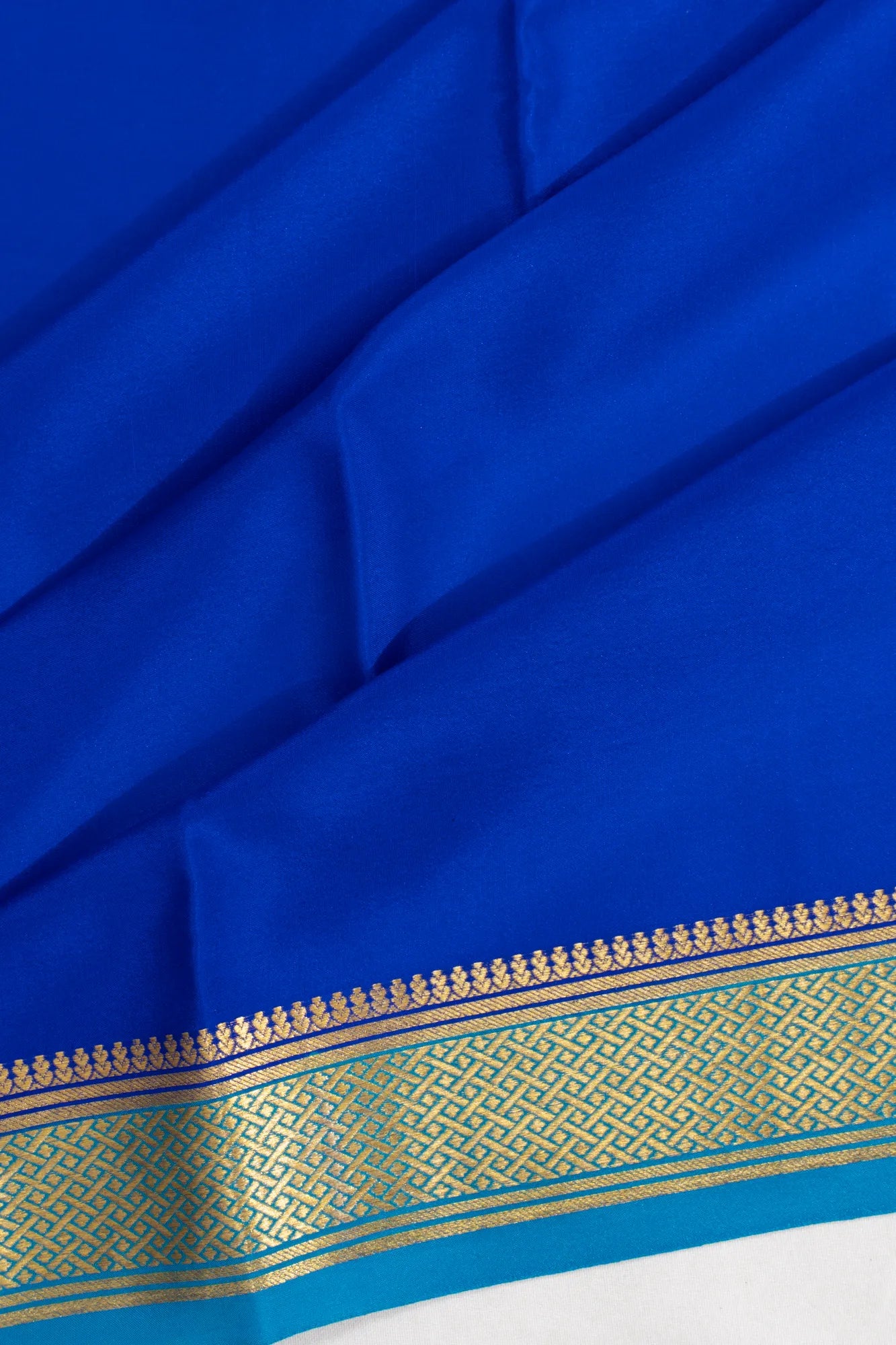 Binny Silk Plain Royal Blue Saree