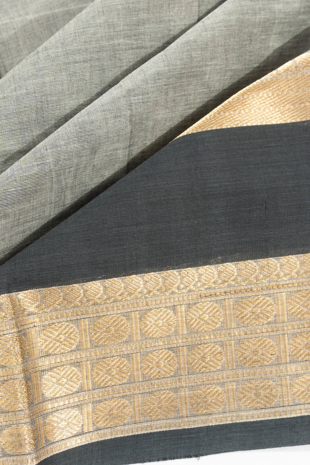 Chettinad Cotton Butta Elephant Grey Saree