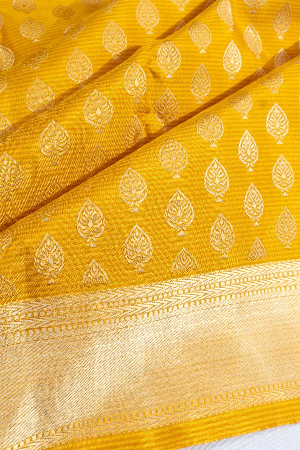 Thread Kanchipuram Silk Butta Yellow Saree