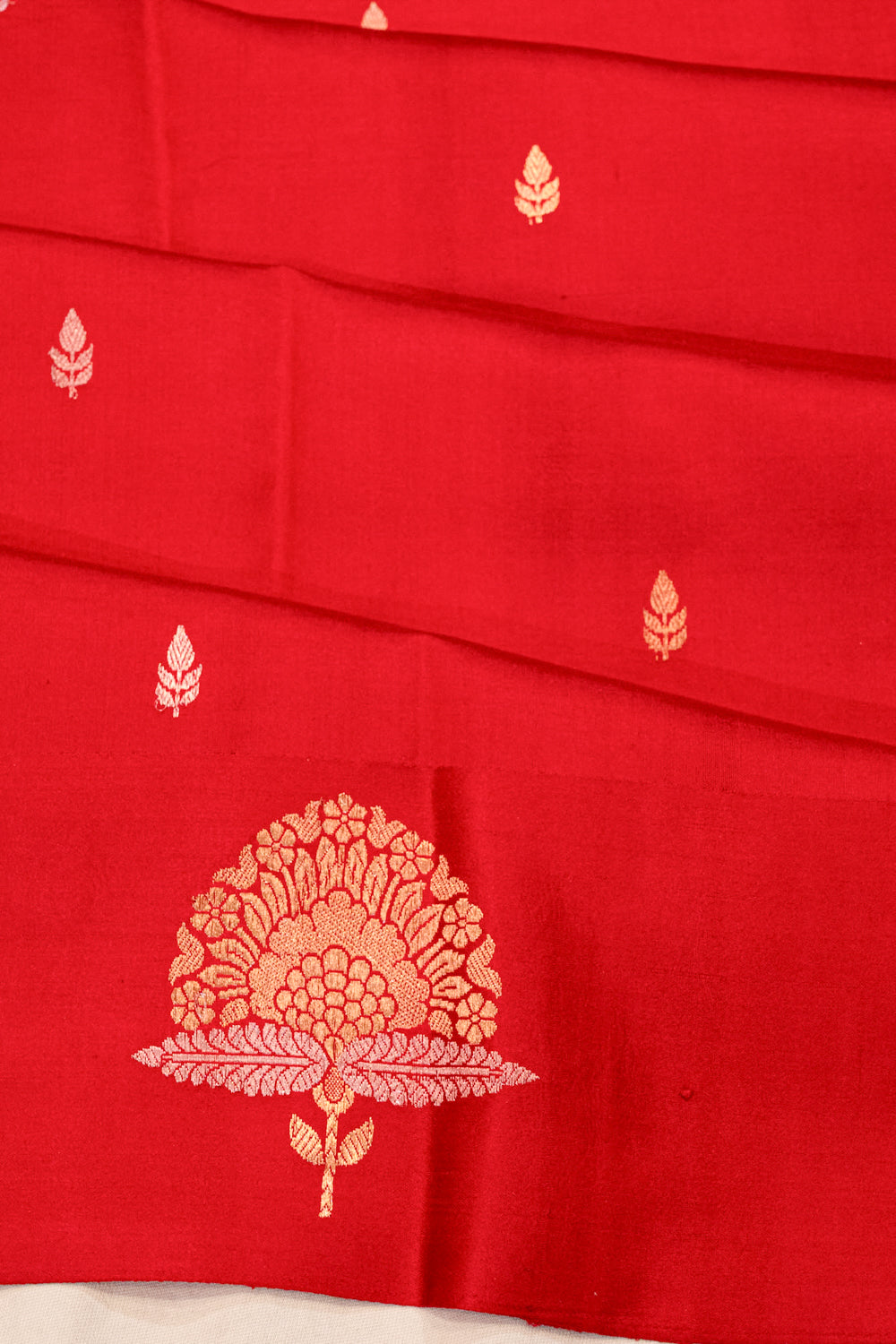 Banarasi Katan Silk Butta Red Saree