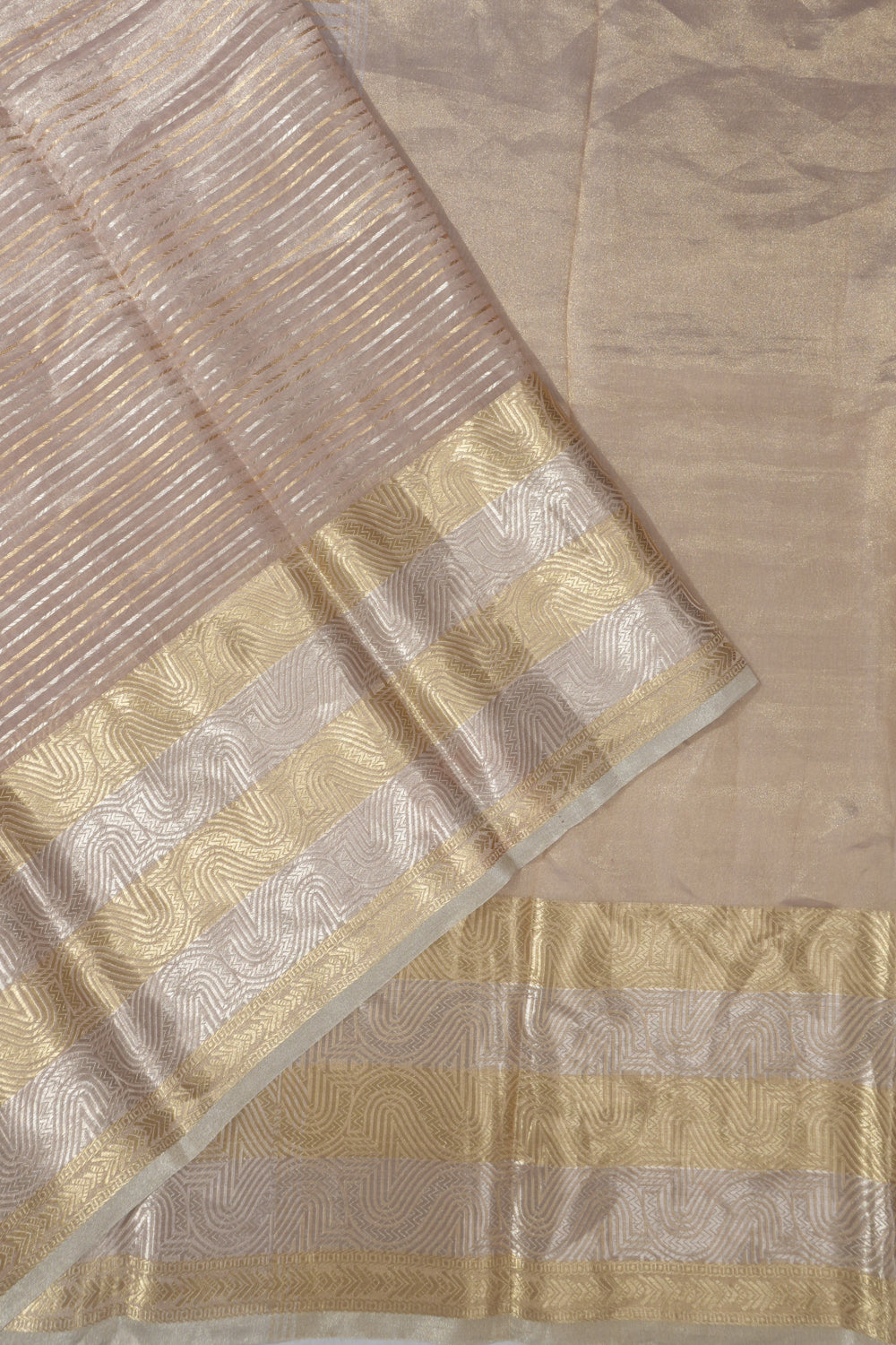 Banarasi Kora Organza Horizontal Lines Peach Saree