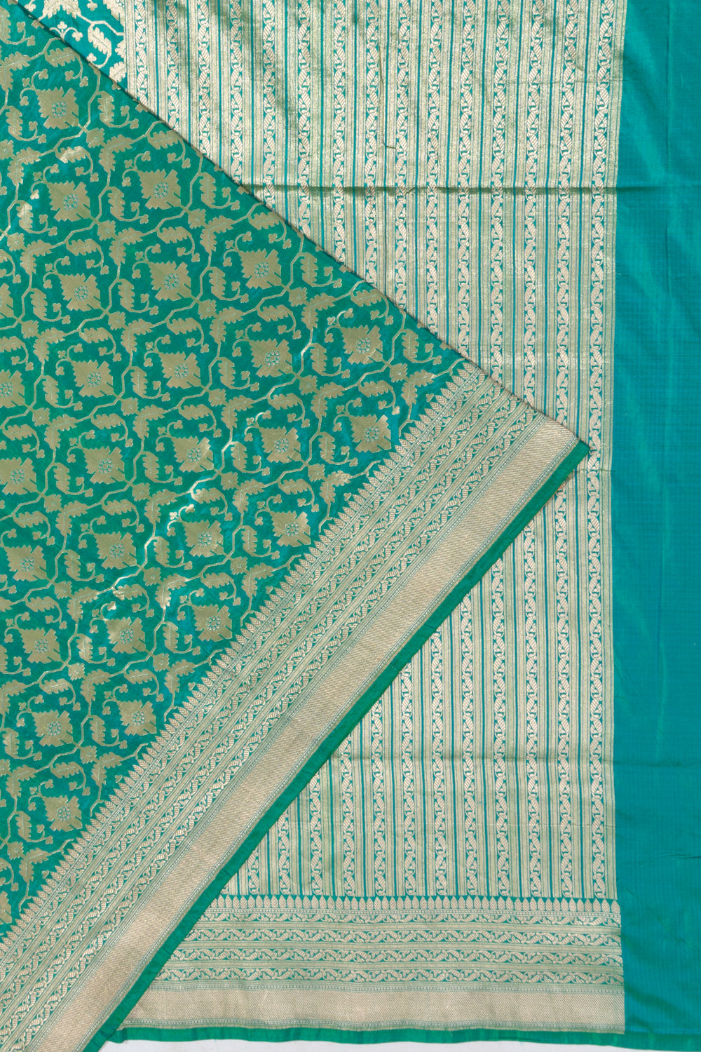 Banarasi Silk Geometric Brocade Dual Tone Green And Blue Saree