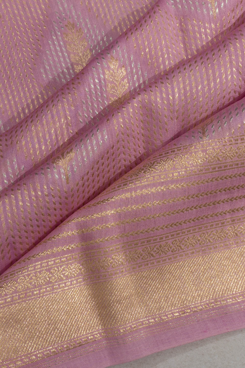 Banarasi Katan Silk Geometrical Brocade Pink Saree