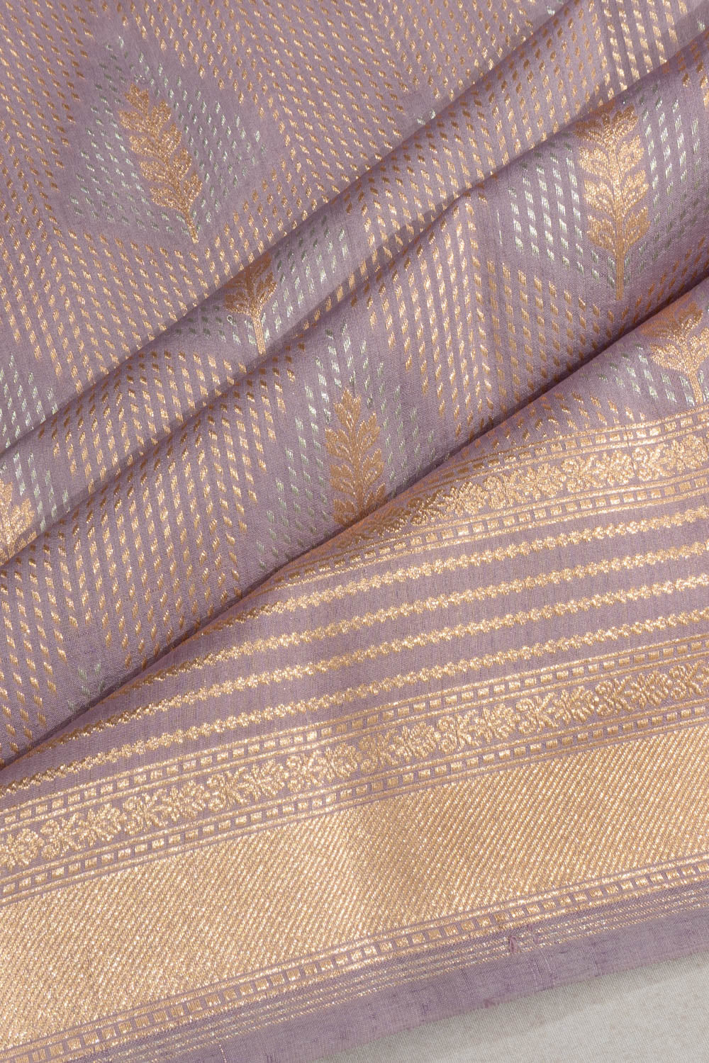 Banarasi Katan Silk Geometrical Brocade Lavender Saree