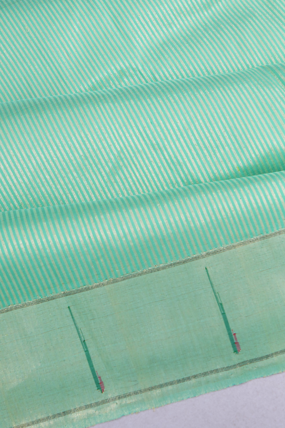 Paithani Silk Vertical Lines Sea Green Saree With Single Muniya Border