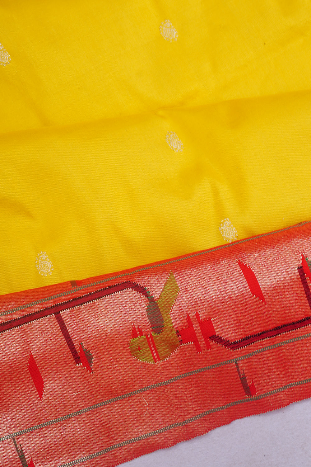 Paithani Silk Butta Lemon Yellow Saree With Akruthi Border