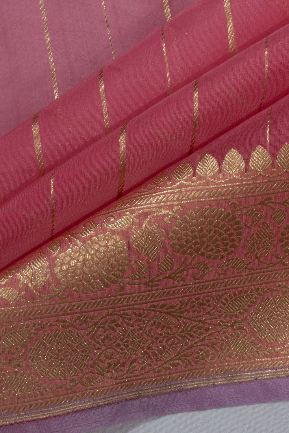 Banarasi Kora Organza Vertical Lines Pink Saree