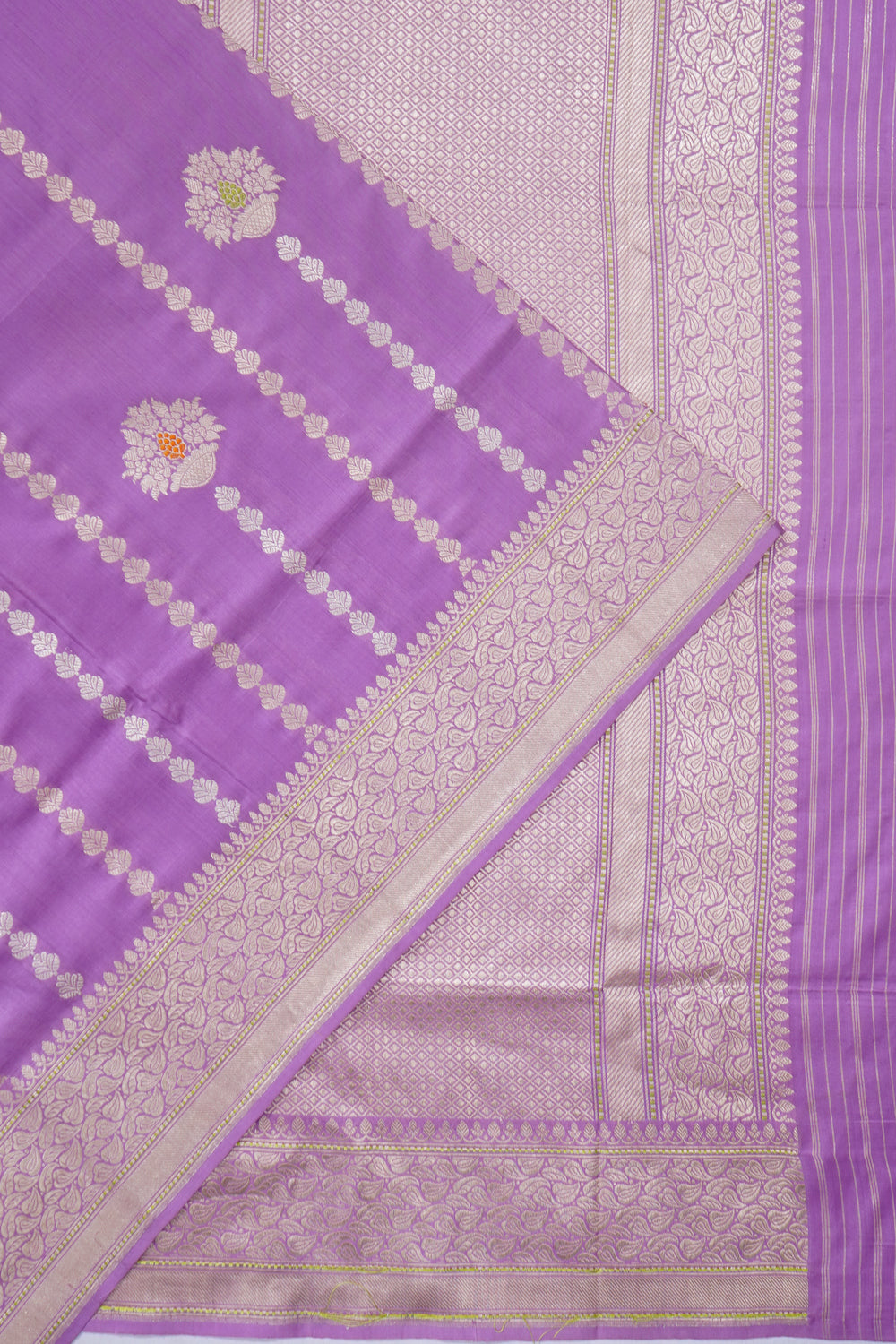 Banarasi Silk Vertical Lines Lavender Saree