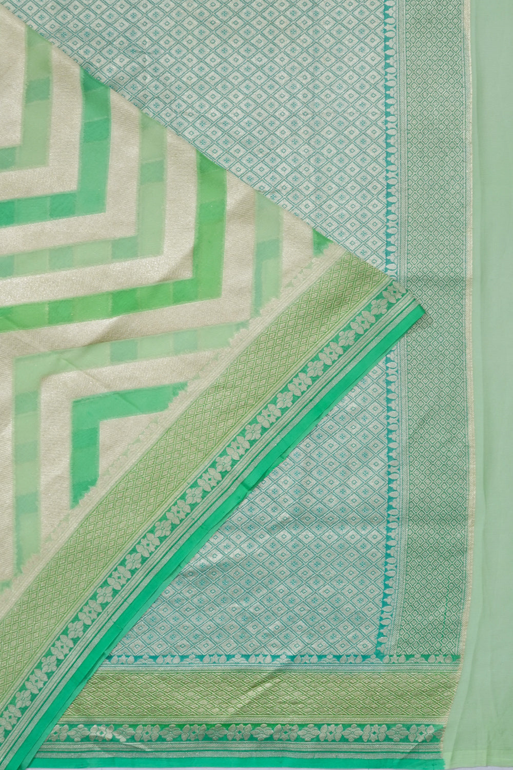 Banarasi Georgette Zig Zag Lines Sea Green Saree