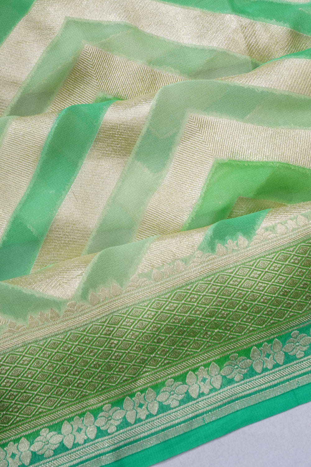 Banarasi Georgette Zig Zag Lines Sea Green Saree