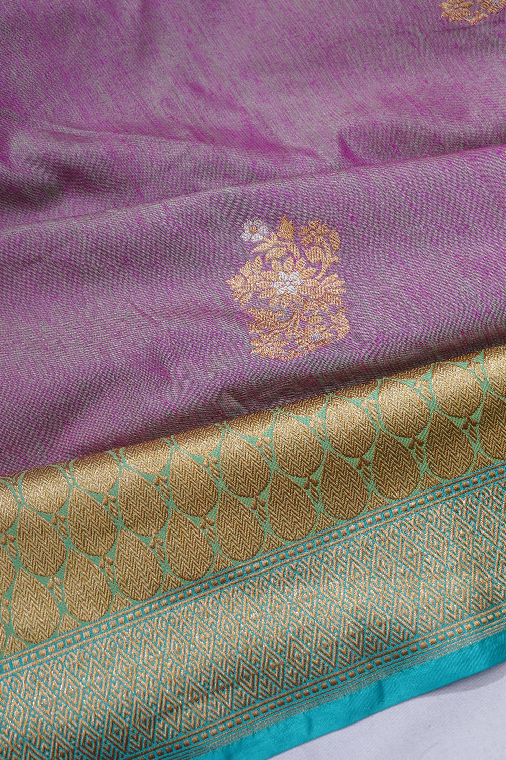 Banarasi Silk Butta Dual Tone Pink And Blue Saree