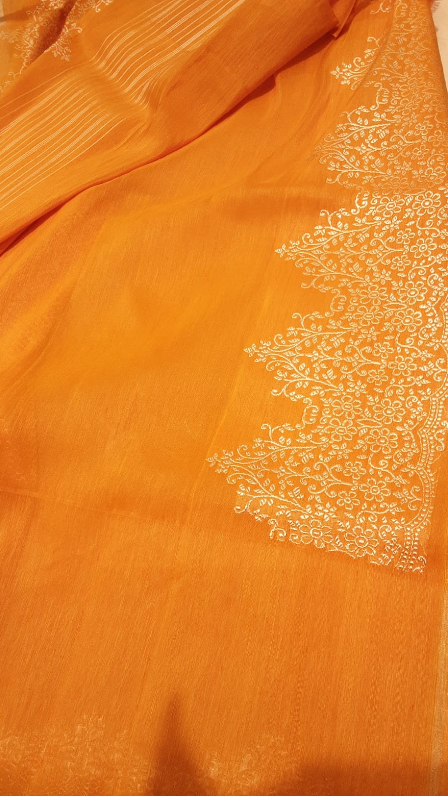 Banarasi Kora Organza Butta Off White Saree With Linen Border