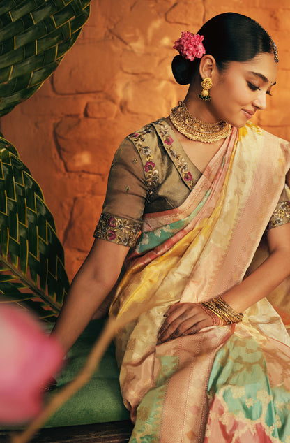 Banarasi Silk Kadwa Jaal Rangkat Peach Saree