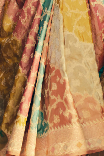 Banarasi Silk Kadwa Jaal Rangkat Peach Saree