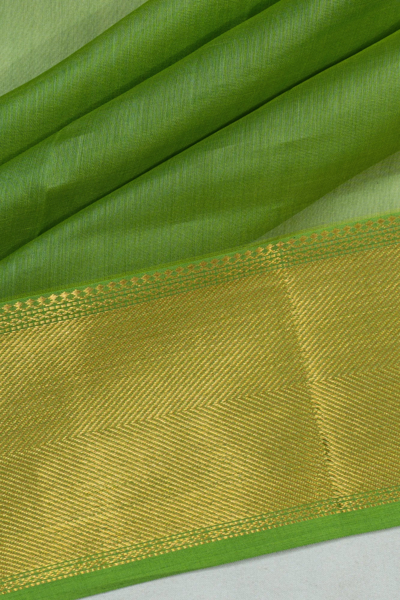 Maheshwari Cotton Plain Green Saree