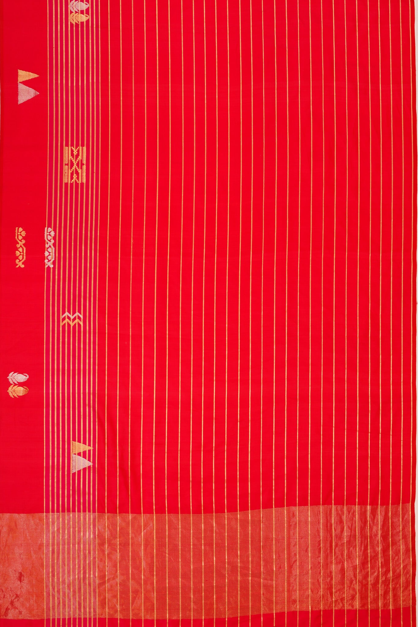 Banarasi Satin Horizontal Lines Red Saree