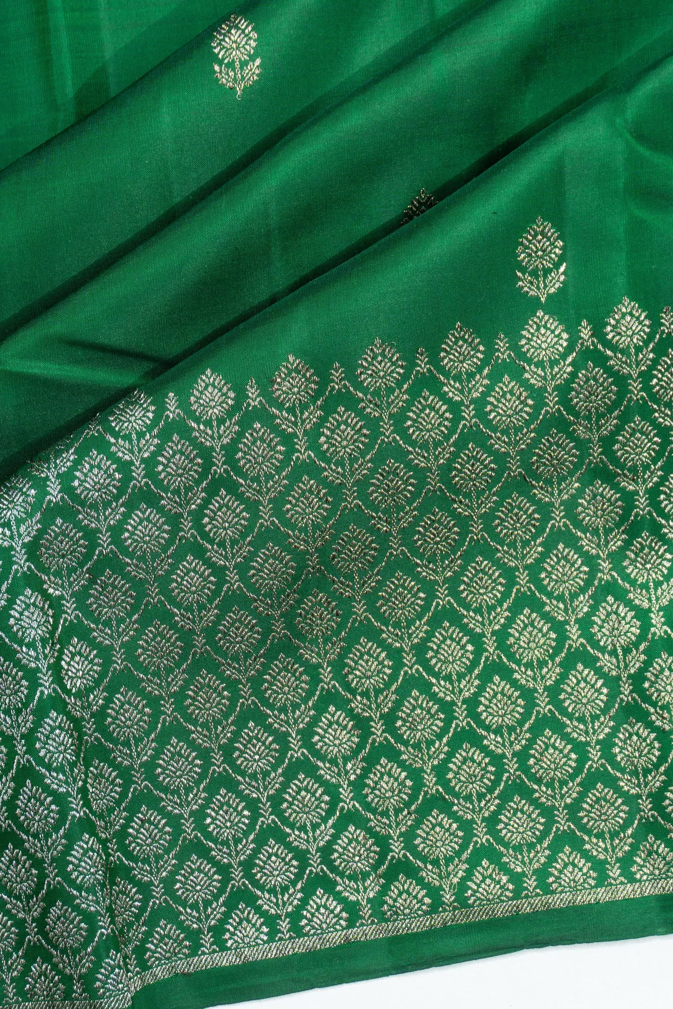 Antique Zari Kanchipuram Silk Butta Bottle Green Saree